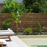 Pnoe - Feel At Apart-hotel