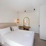 Aparthotel Pnoe - Feel At