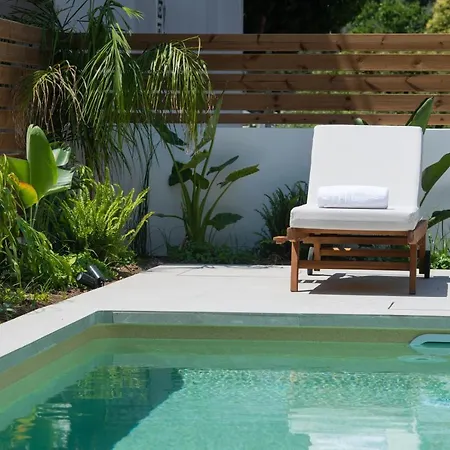 Pnoe - Feel At Aparthotel Lefkada City