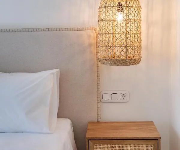 Pnoe - Feel At Apartmanhotel